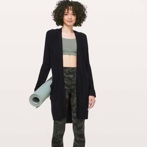 Lululemon still at ease wrap (6)